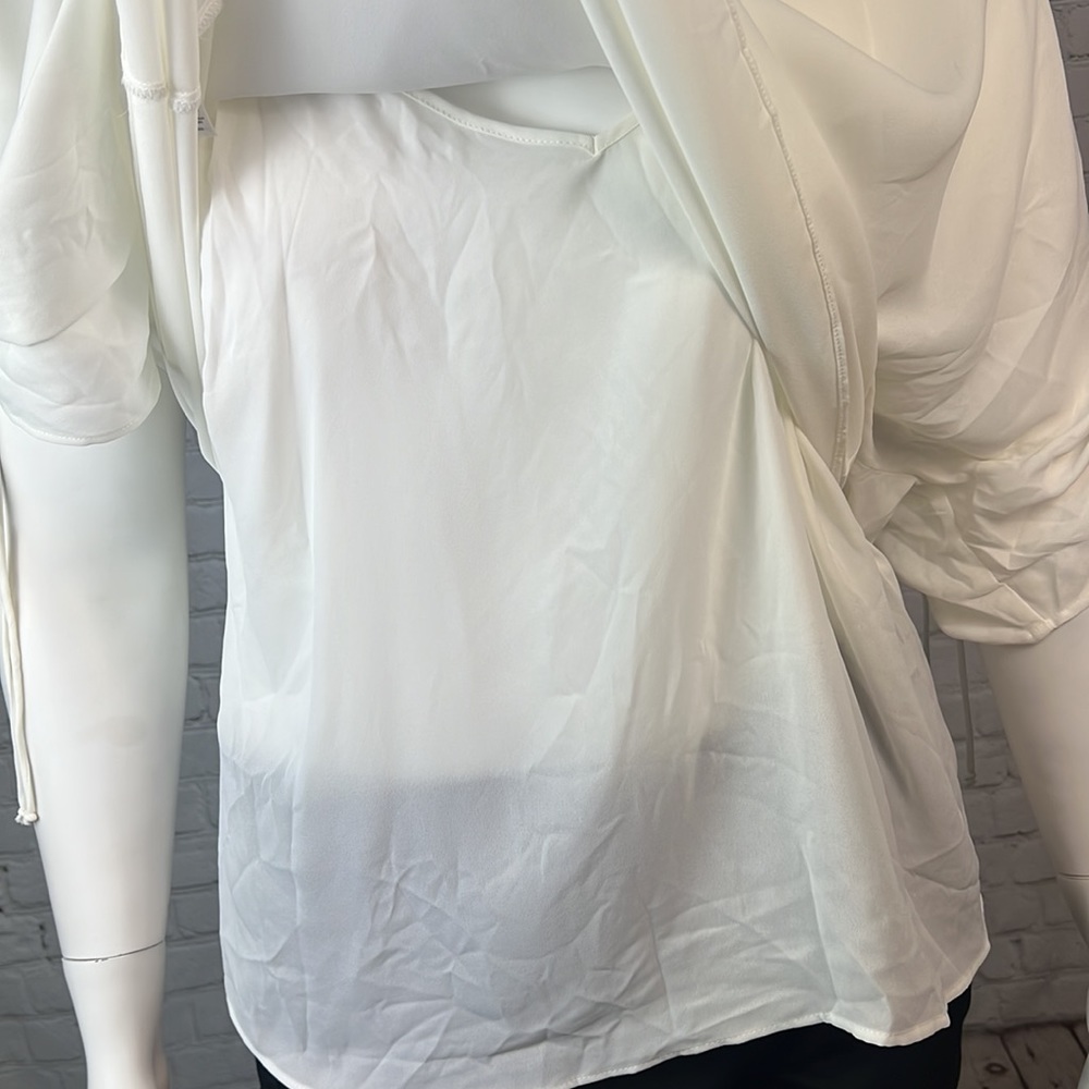 Rachel Roy Off White V Neck Ruched Sleeve Top Plus Size 1X Blouse - Picture 6 of 7